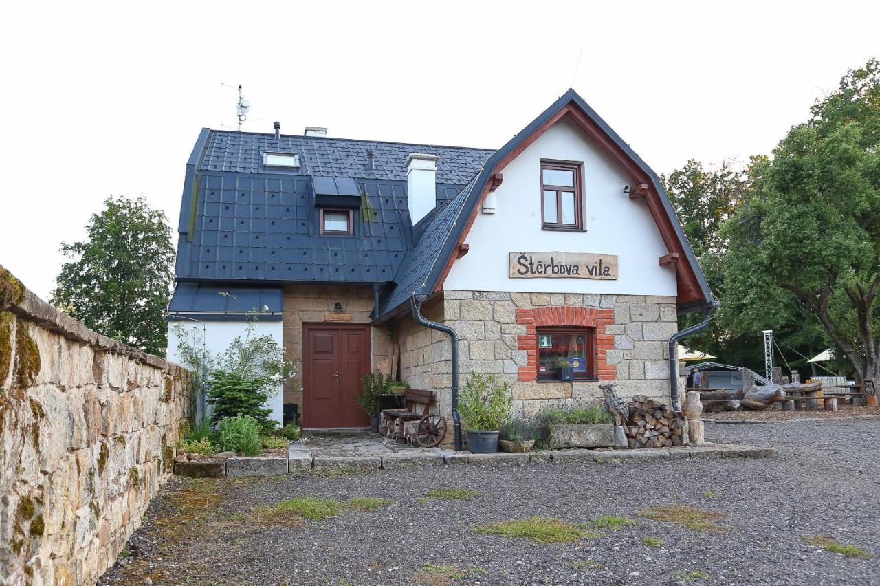 Hotel Penzion Sterbova Vila Bílá Třemešná Zewnętrze zdjęcie